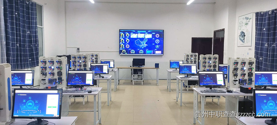 六盘水市水城区职业技术学校智慧农业实景
