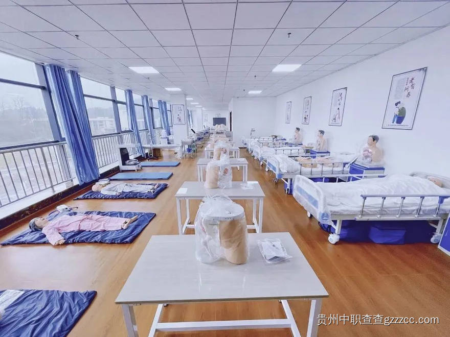 遵义黔北医药健康中职学校老年人服务与管理专业实训室